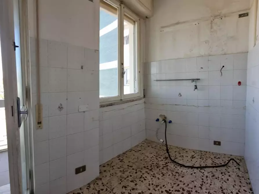 Immagine 15 di Appartamento in vendita  a Livorno