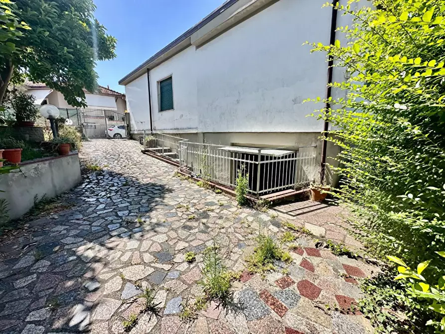 Immagine 33 di Casa semindipendente in vendita  a Carrara