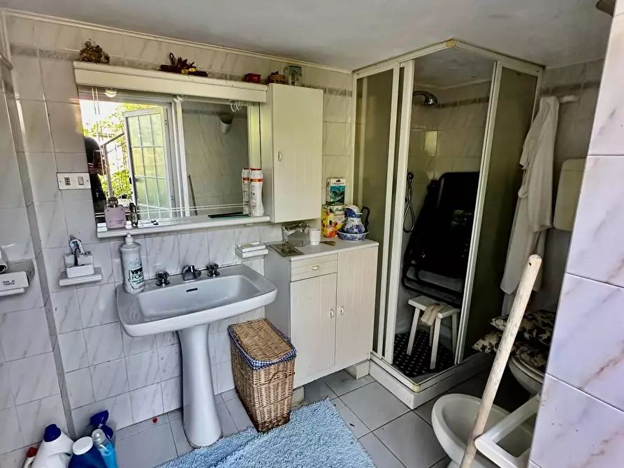 Immagine 28 di Casa semindipendente in vendita  a Carrara