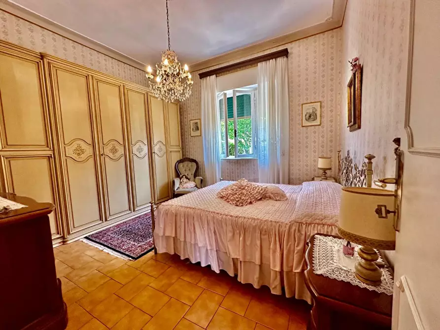 Immagine 18 di Casa semindipendente in vendita  a Carrara