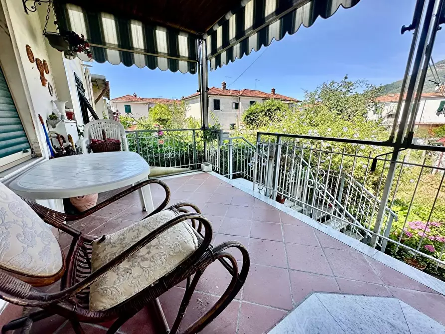 Immagine 26 di Casa semindipendente in vendita  a Carrara