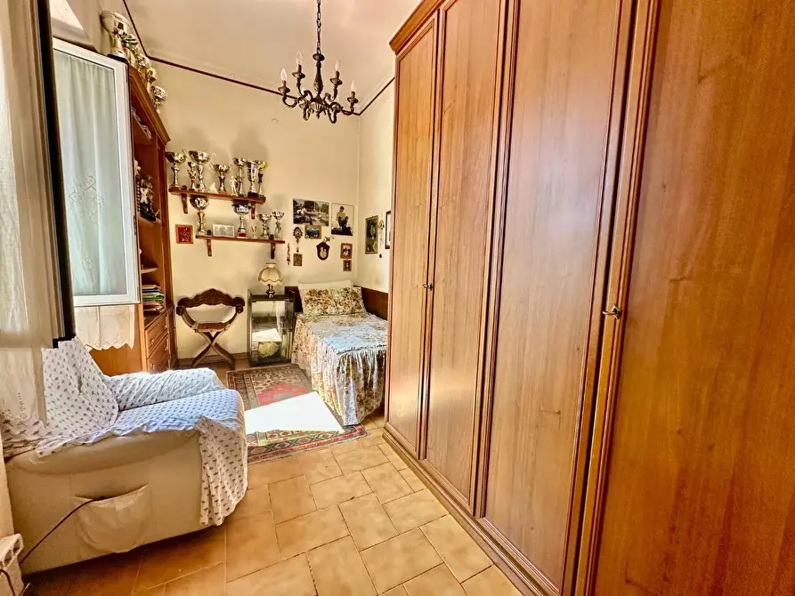Immagine 21 di Casa semindipendente in vendita  a Carrara