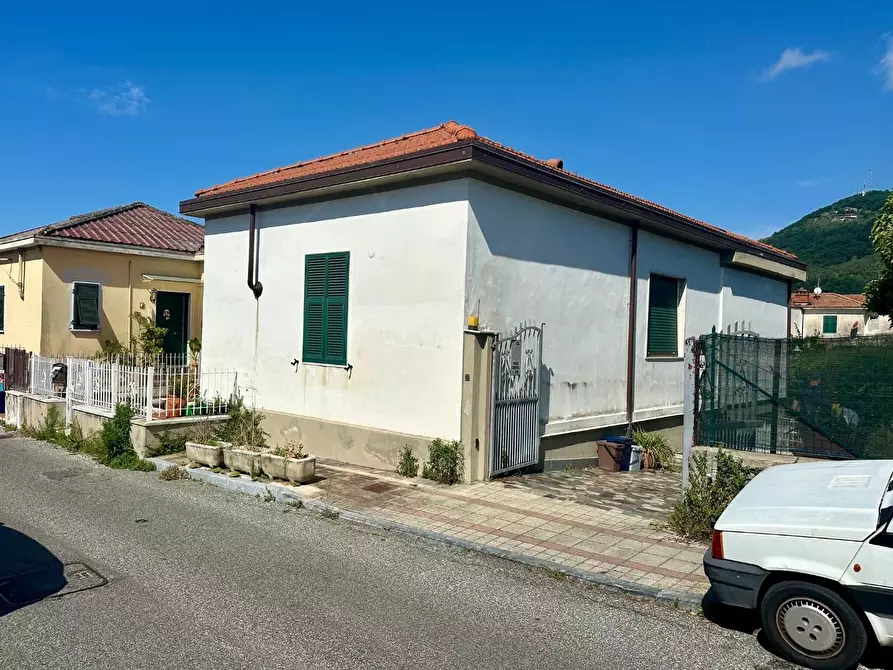 Immagine 29 di Casa semindipendente in vendita  a Carrara