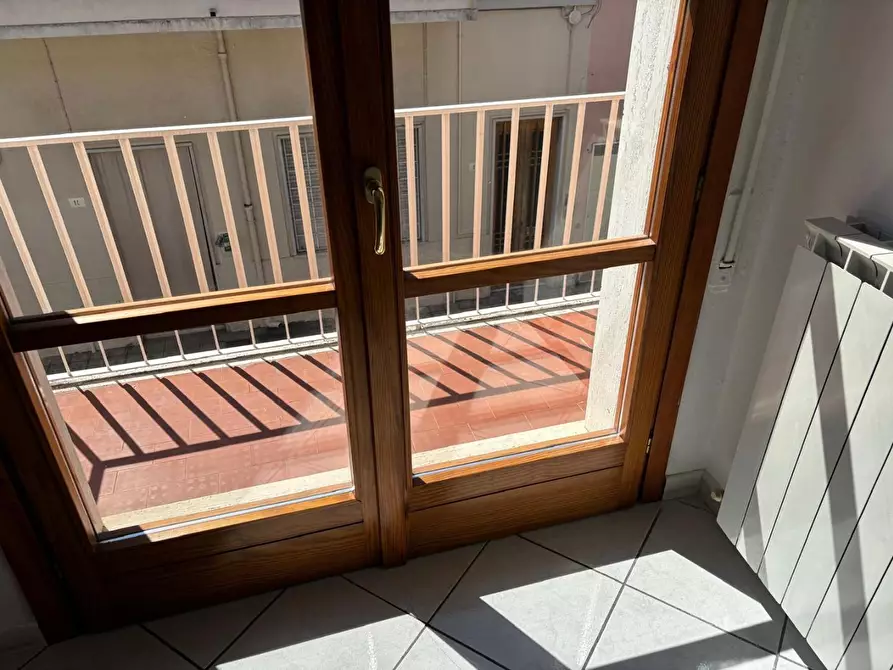 Immagine 8 di Appartamento in vendita  a Viareggio