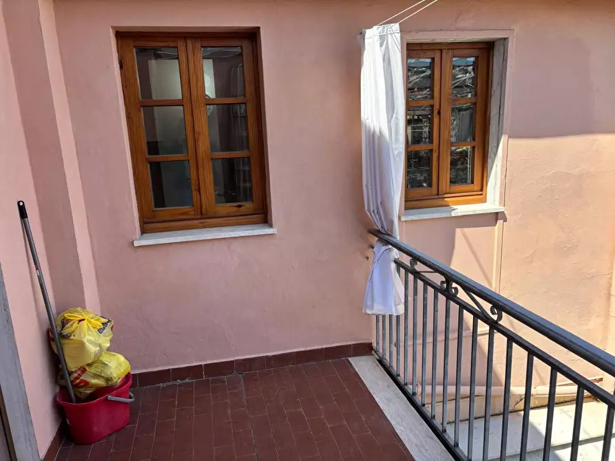 Immagine 17 di Appartamento in vendita  a Viareggio