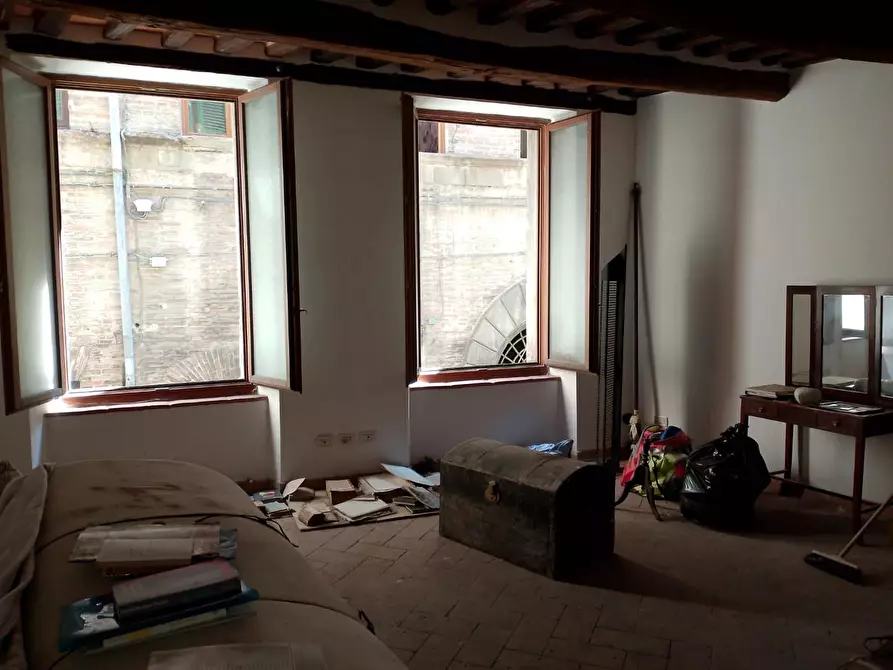 Immagine 8 di Appartamento in vendita  a Siena