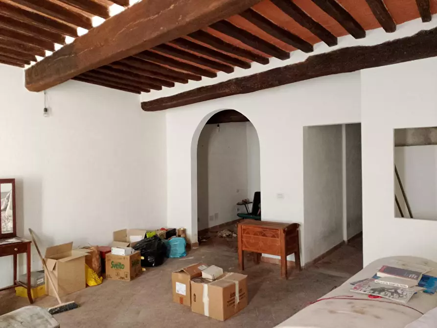 Immagine 13 di Appartamento in vendita  a Siena