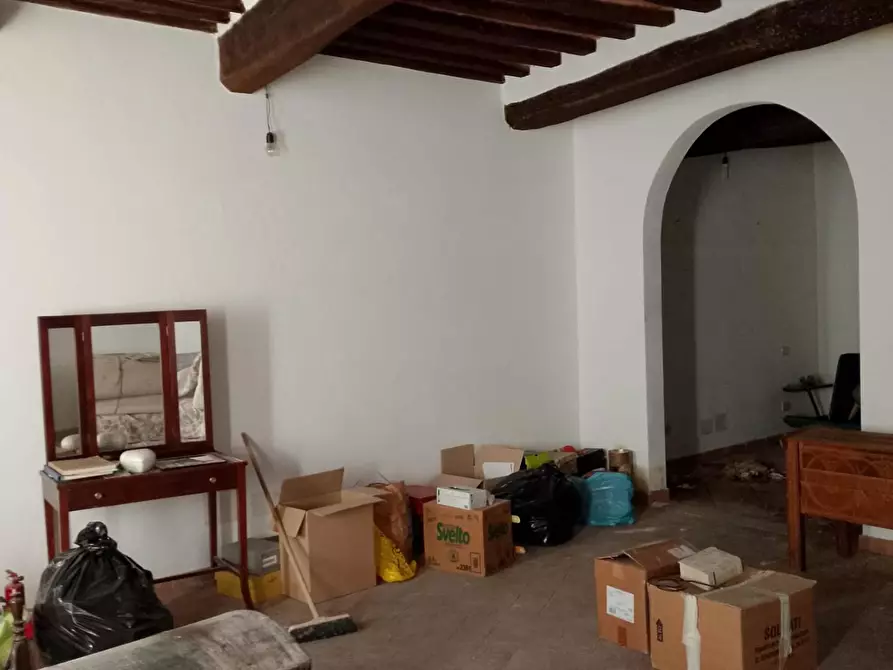Immagine 18 di Appartamento in vendita  a Siena