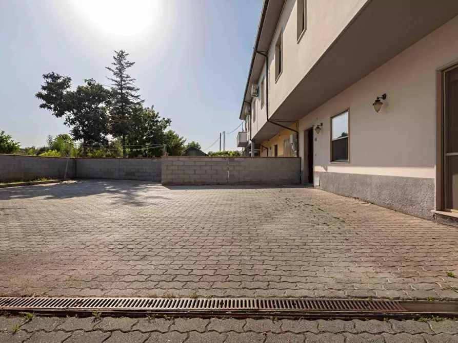 Immagine 20 di Terratetto in vendita  a Cascina