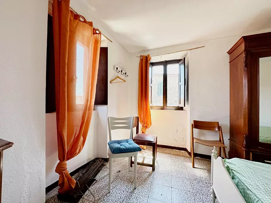 Immagine 8 di Palazzo in vendita  a Villa Basilica