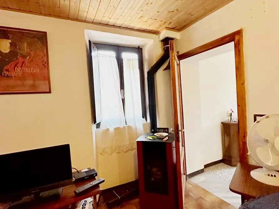 Immagine 9 di Palazzo in vendita  a Villa Basilica