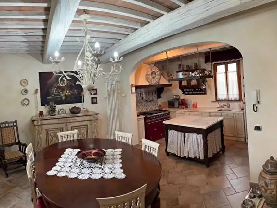 Immagine 6 di Casa colonica in vendita  a Palaia