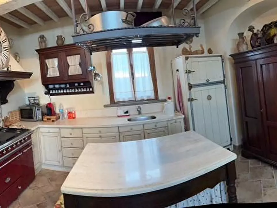 Immagine 5 di Casa colonica in vendita  a Palaia