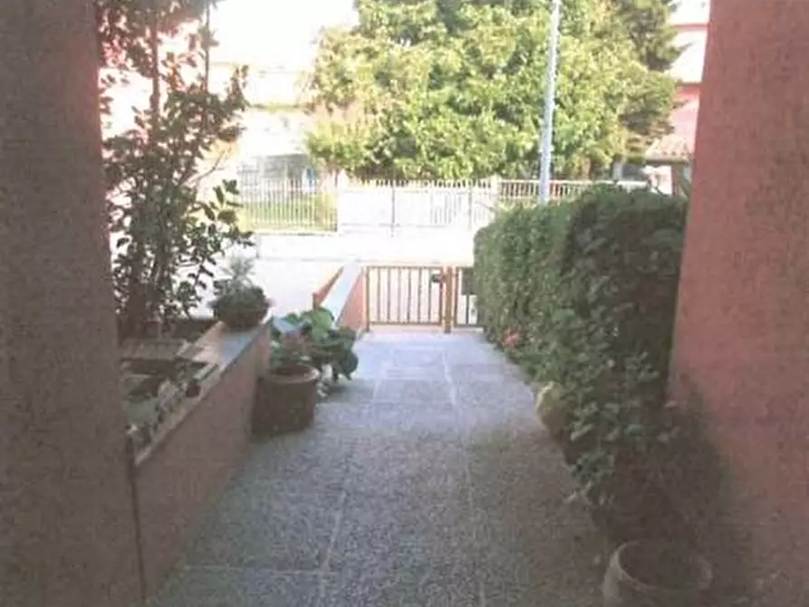 Immagine 9 di Villa in vendita  a Liscate
