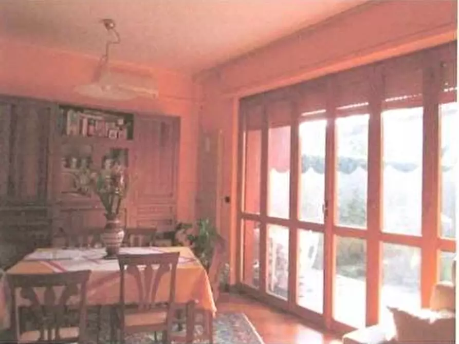 Immagine 2 di Villa in vendita  a Liscate