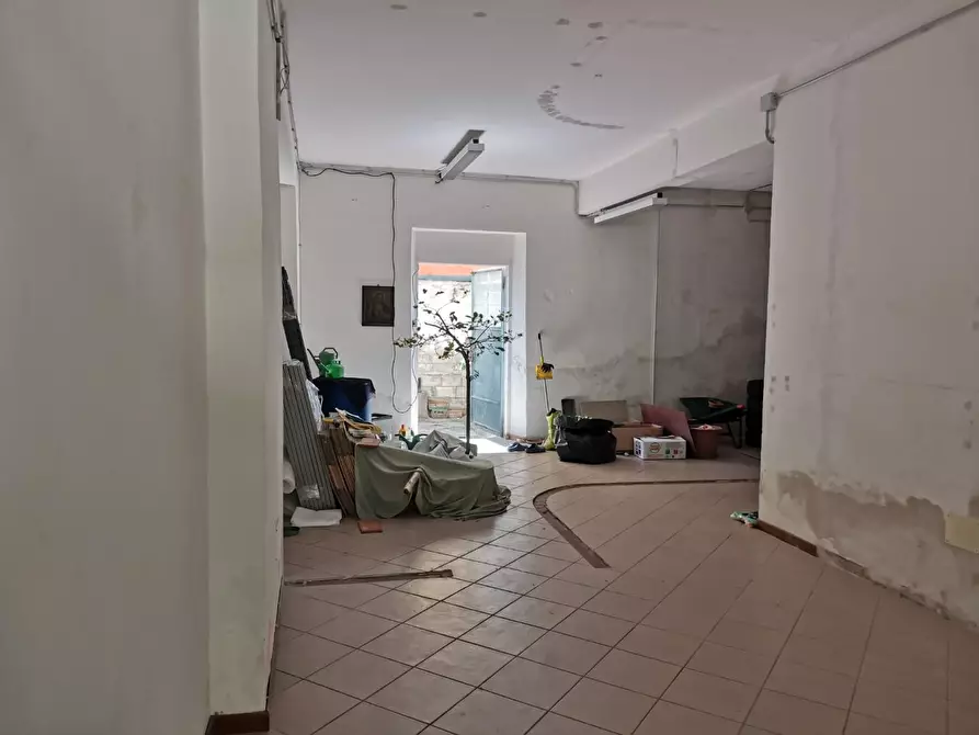 Immagine 3 di Magazzino in vendita  a Poggibonsi