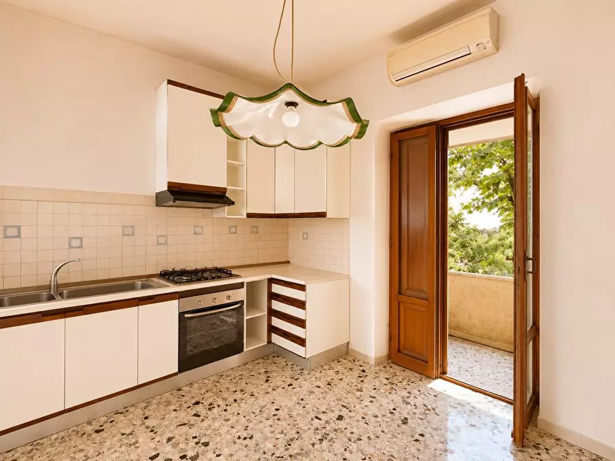 Immagine 9 di Villa in vendita  a Capannoli