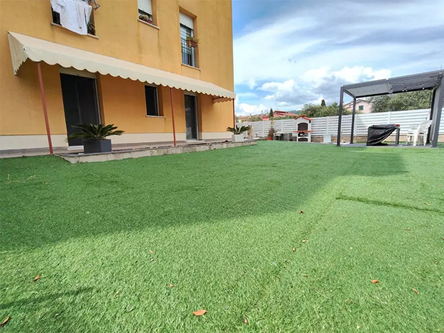 Immagine 8 di Appartamento in vendita  a Castelnuovo Magra
