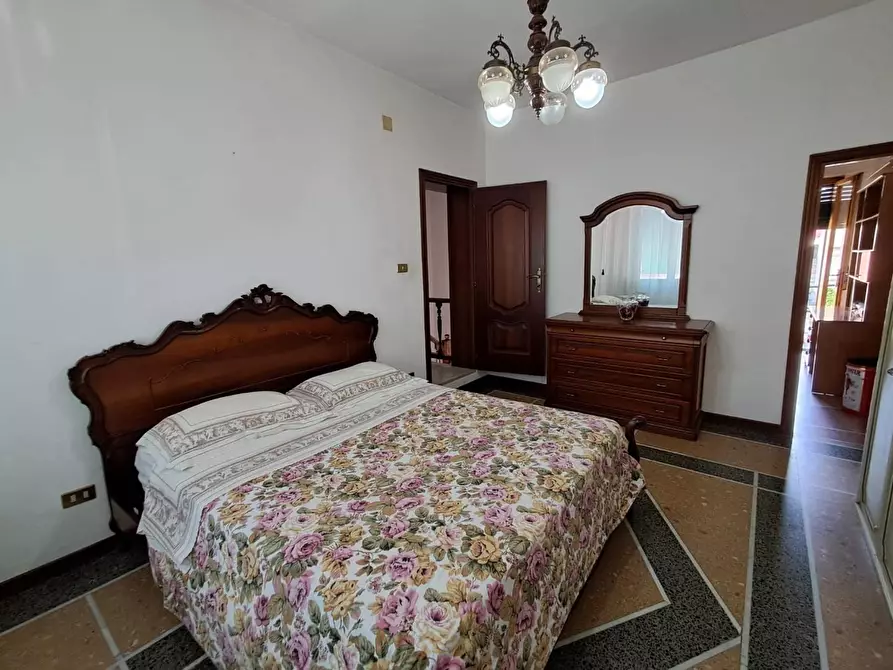 Immagine 21 di Terratetto in vendita  a Cascina