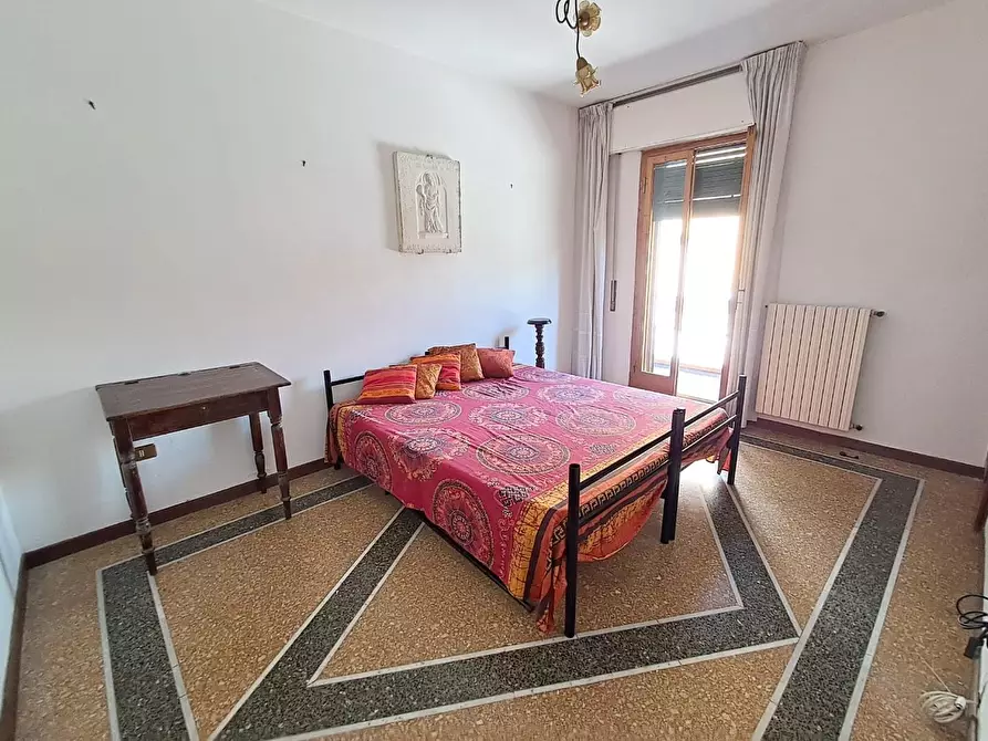 Immagine 29 di Terratetto in vendita  a Cascina