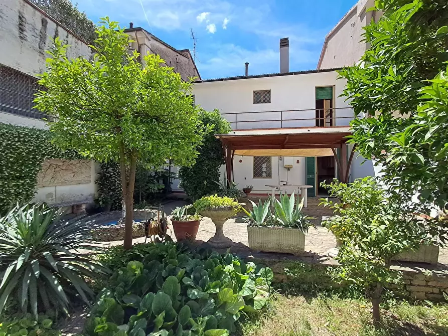 Immagine 1 di Terratetto in vendita  a Cascina