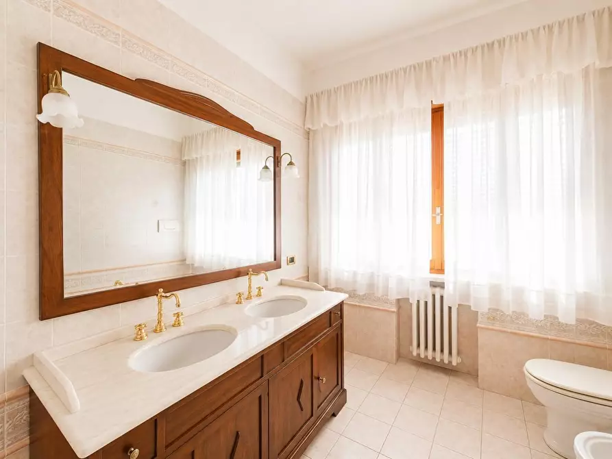 Immagine 26 di Villa in vendita  a Capannoli