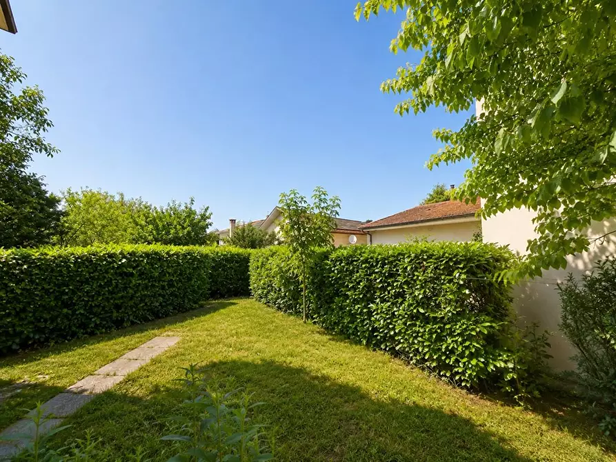 Immagine 37 di Villa in vendita  a Capannoli