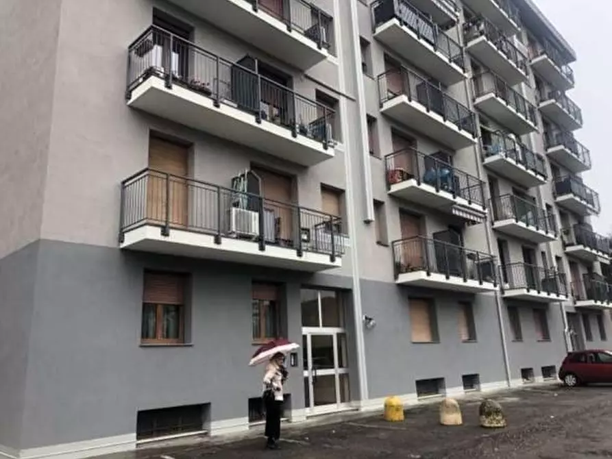 Immagine 2 di Appartamento in vendita  a Garbagnate Milanese