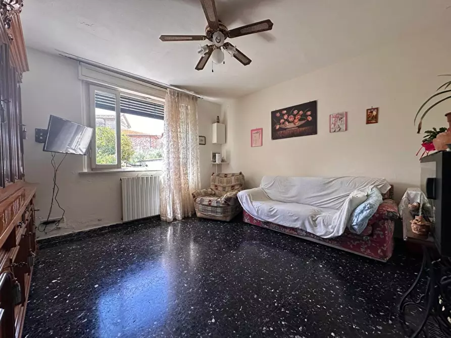 Immagine 2 di Casa semindipendente in vendita  a Cascina