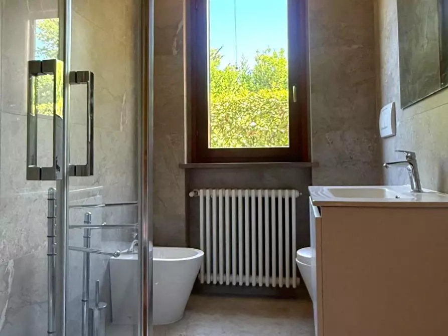 Immagine 30 di Appartamento in vendita  a Lucca