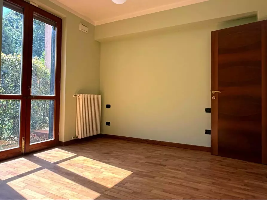 Immagine 20 di Appartamento in vendita  a Lucca