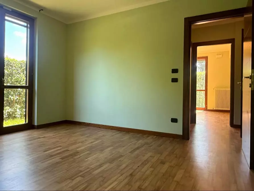 Immagine 25 di Appartamento in vendita  a Lucca