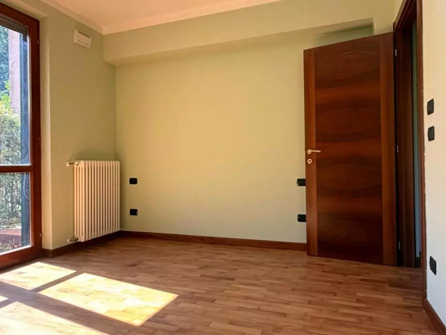 Immagine 22 di Appartamento in vendita  a Lucca