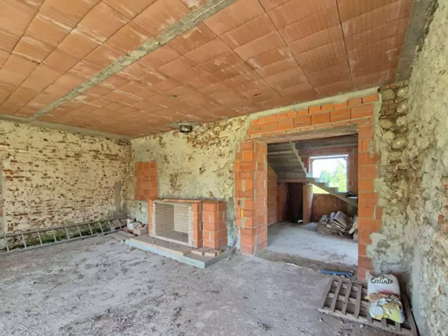 Immagine 5 di Casa indipendente in vendita  a Rivarolo Canavese