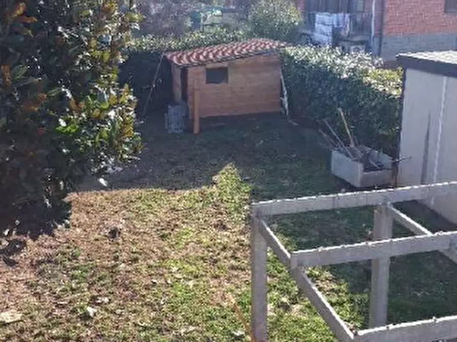 Immagine 5 di Appartamento in vendita  a Leini