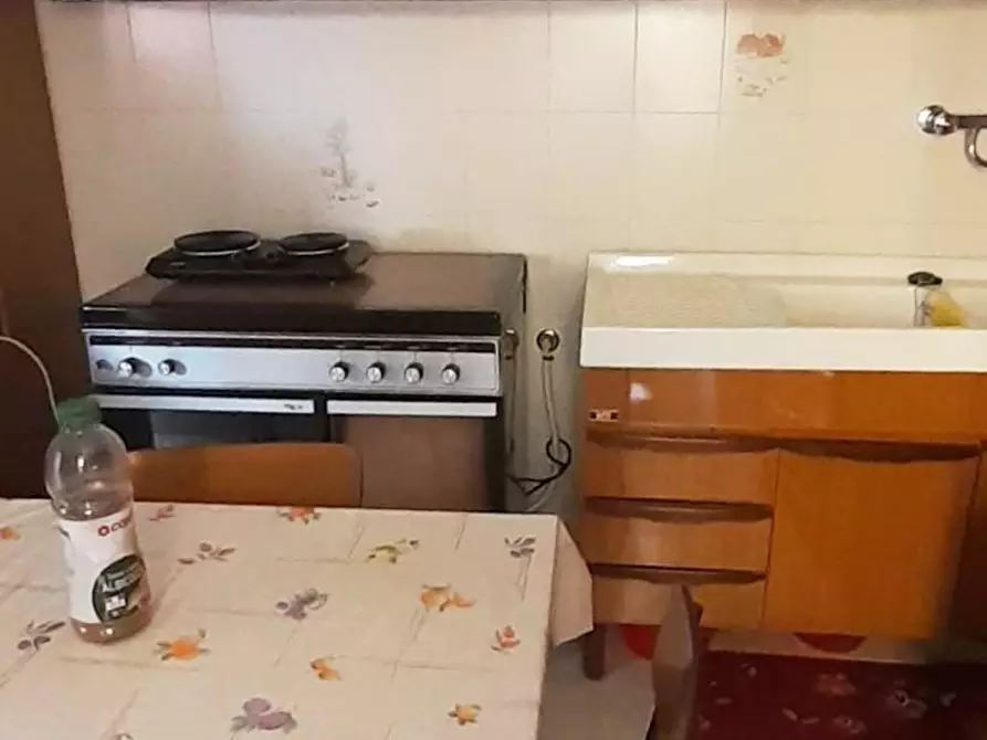 Immagine 12 di Appartamento in vendita  a Carrara