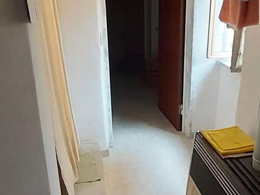 Immagine 13 di Appartamento in vendita  a Carrara