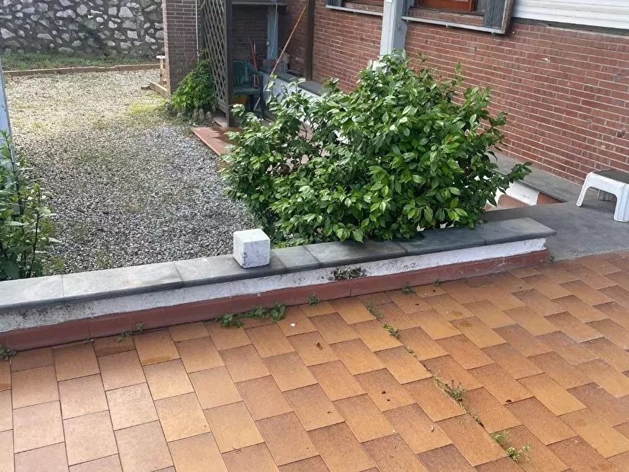 Immagine 17 di Appartamento in vendita  a Carrara