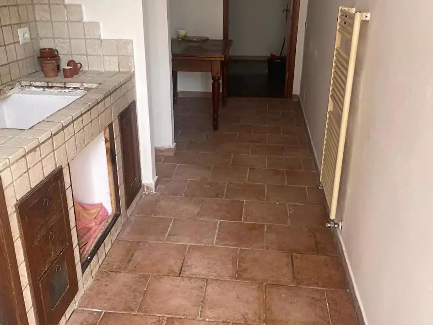 Immagine 10 di Appartamento in vendita  a Carrara