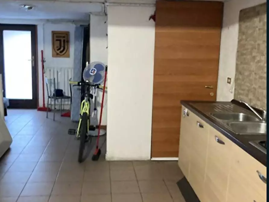Immagine 2 di Appartamento in vendita  a Malnate