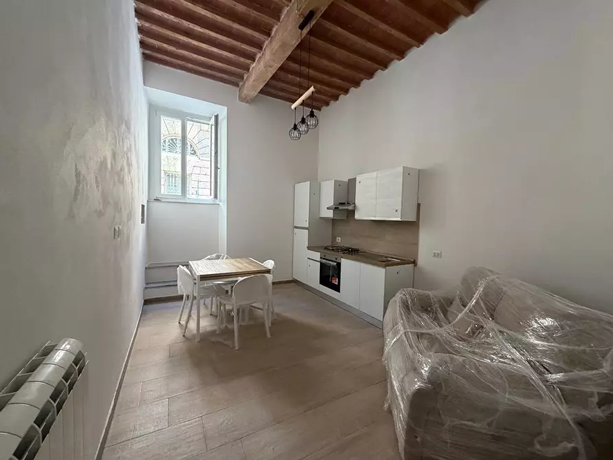 Immagine 13 di Appartamento in vendita  a Livorno