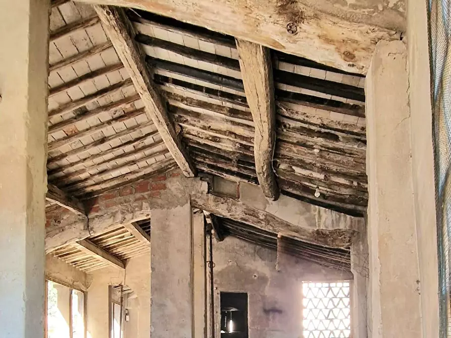 Immagine 19 di Rustico / casale in vendita  a Calci