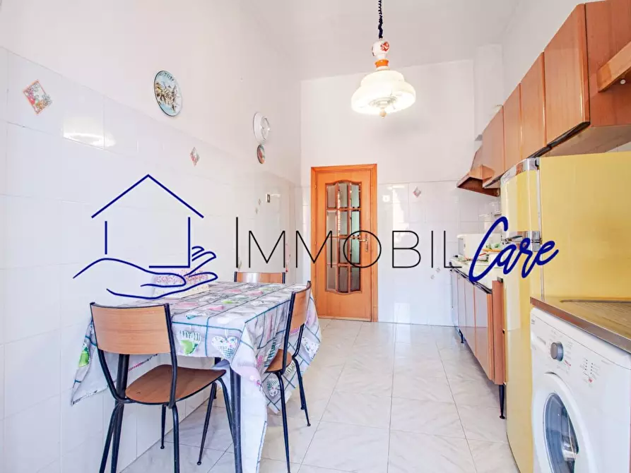 Immagine 2 di Appartamento in vendita  a Livorno