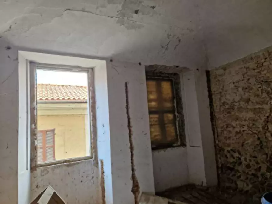 Immagine 1 di Rustico / casale in vendita  a Fara Novarese