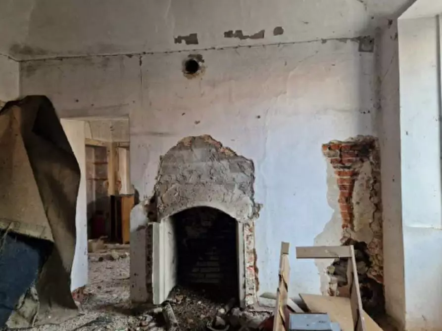 Immagine 2 di Rustico / casale in vendita  a Fara Novarese