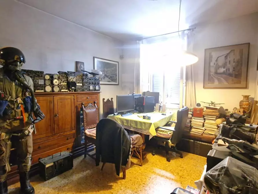Immagine 8 di Appartamento in vendita  a Camaiore
