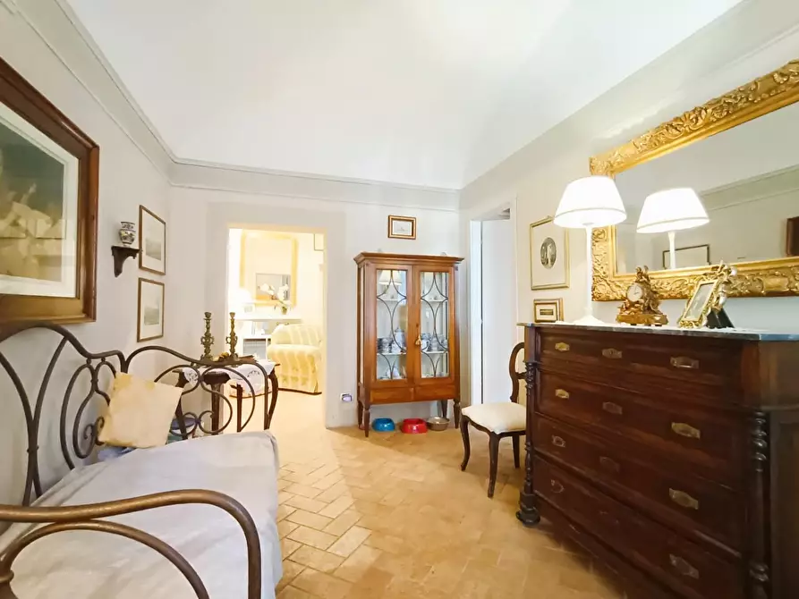 Immagine 10 di Appartamento in vendita  a Pisa