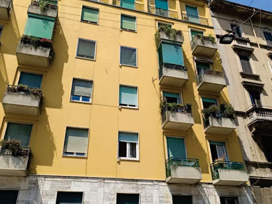 Immagine 1 di Appartamento in vendita  a Milano
