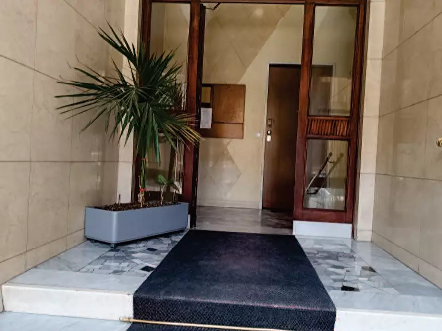 Immagine 6 di Appartamento in vendita  a Milano