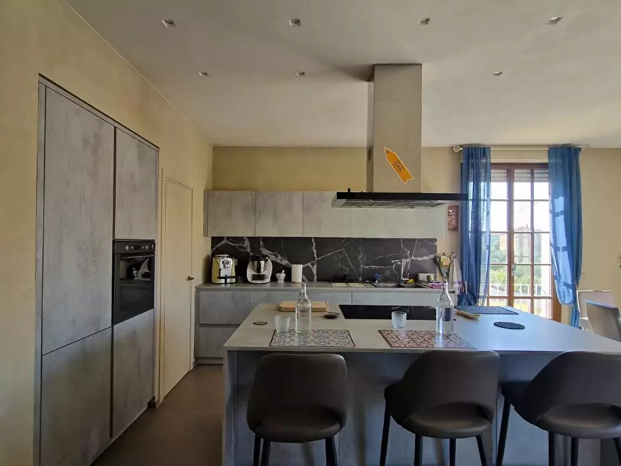 Immagine 5 di Appartamento in vendita  a Cascina